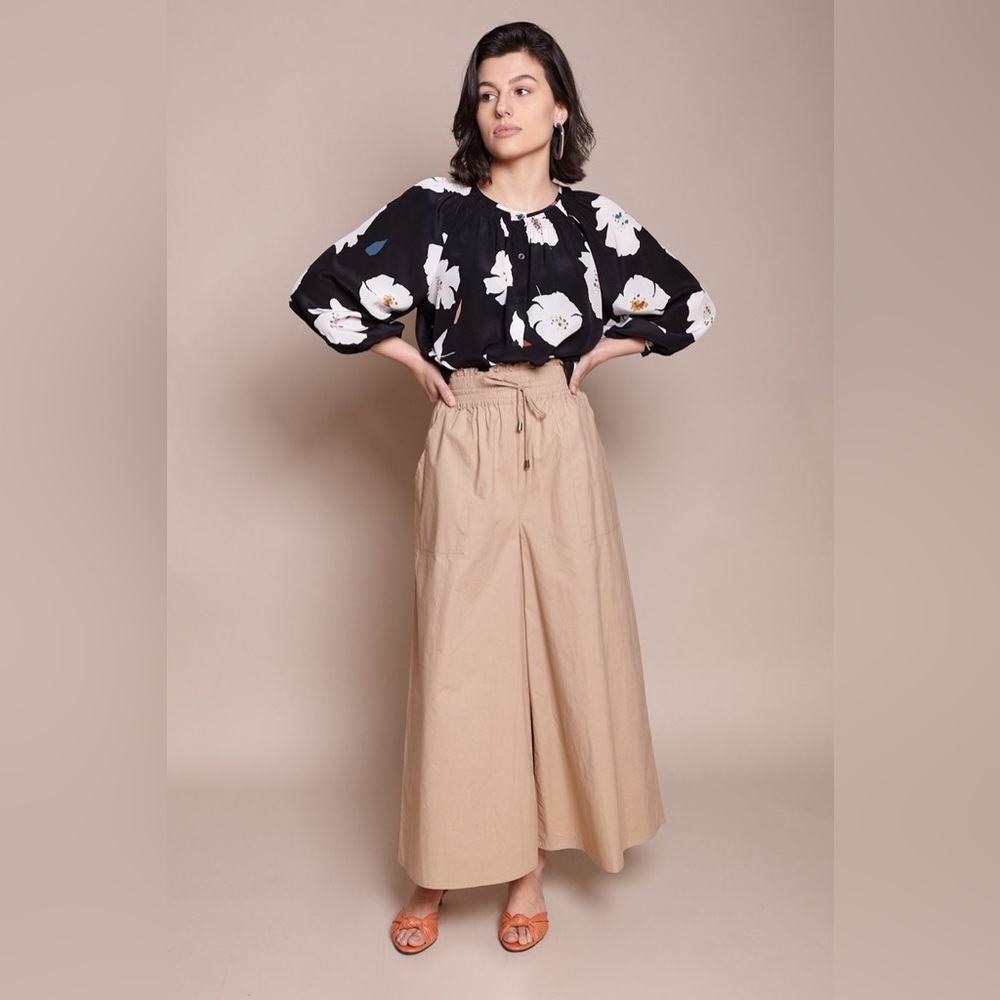 Tucker Silk Classic Blouse in Shadow Flower